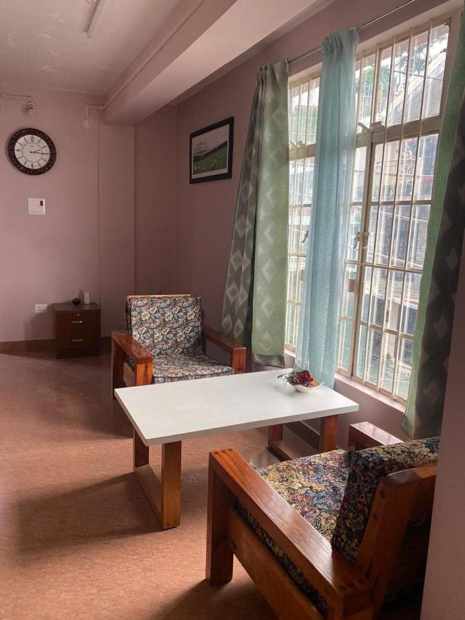 The Palm Guest House Kohima Exterior foto